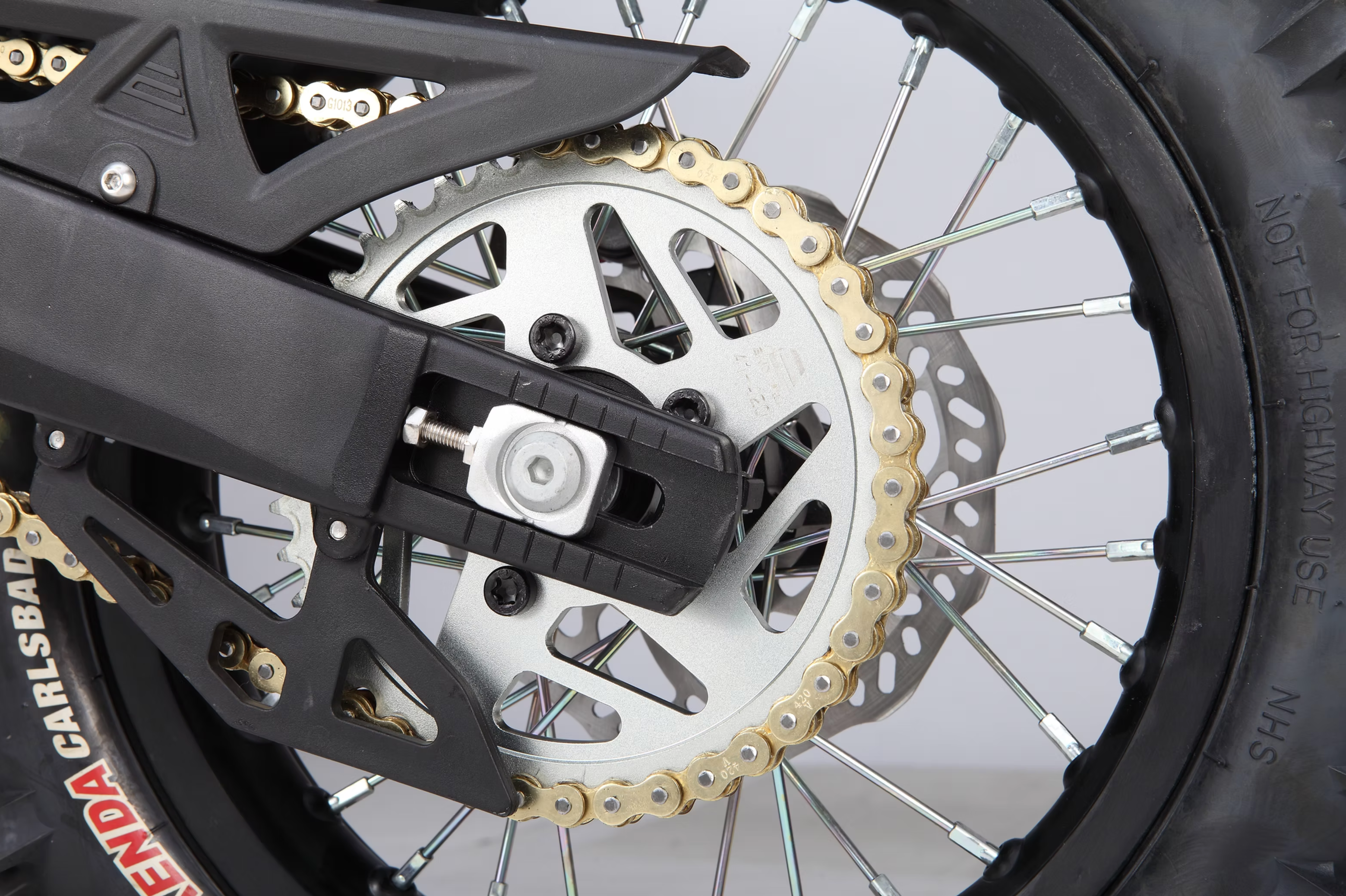 Close Up of the Chain on the E-Ride Pro Min